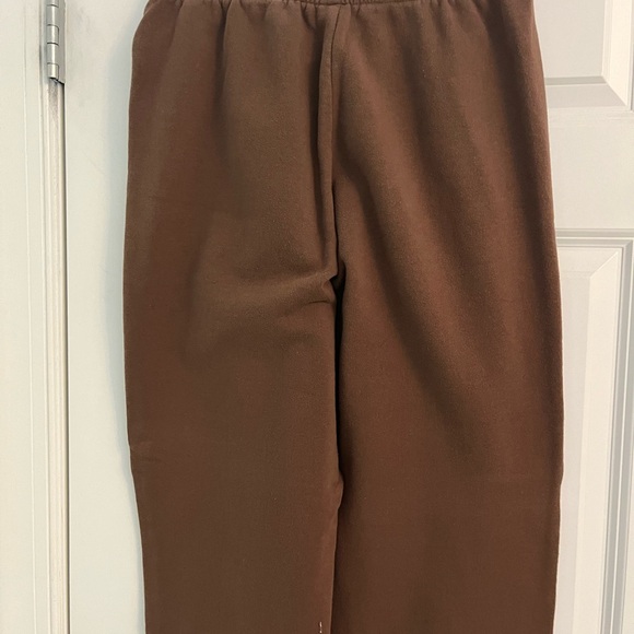 Brown sweatpants - Picture 2 of 2